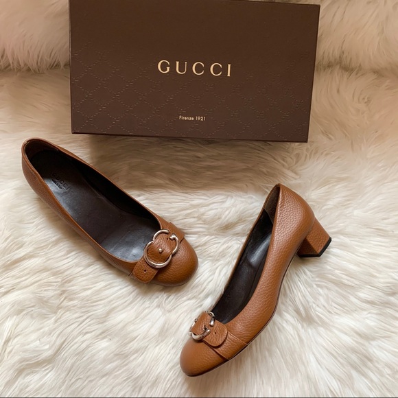 Gucci Shoes - GUCCI Cellarius GG Logo Pebble Leather Pumps